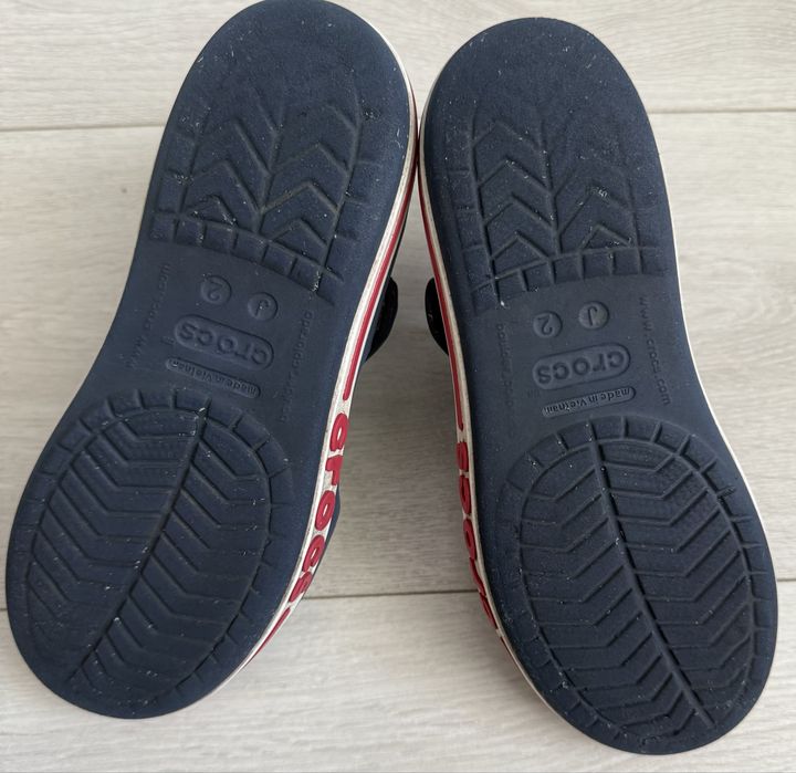 Crocs  для хлопчика, розмір J2