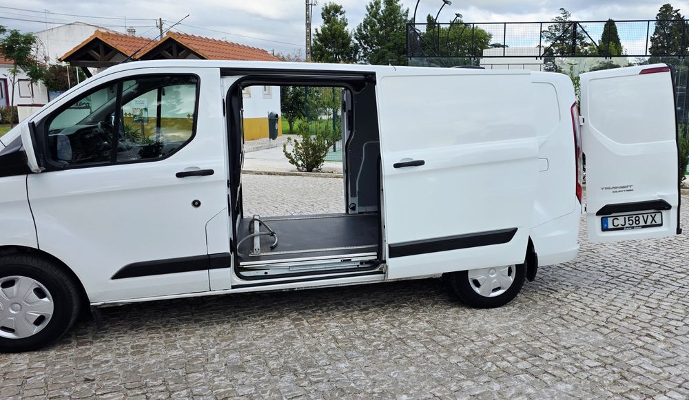 Ford Transit Custom L2H1 Longa 2.0 TDCi 130 cv 2019