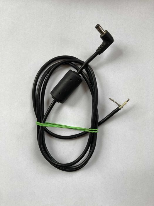 Kabel z wtykiem fi 5,5x2,1 mm,  5,5x2,5,  dł. 145 cm