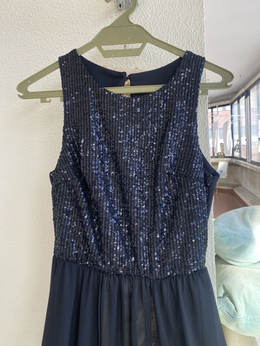 Vestido Preto corpete em lantejoulas