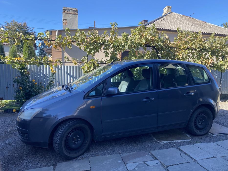 машина Ford  С-max