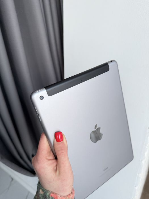 Ipad (5 покоління)a1823