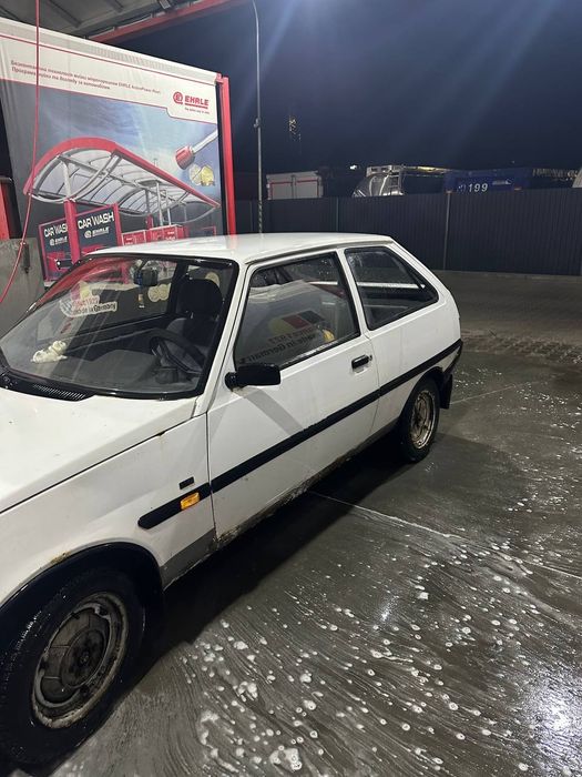 Заз Таврія нова 1102