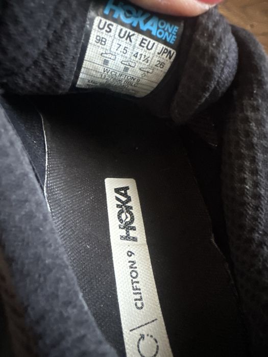 Hoka clifton 9  оригінальні кросовки чорні  41 26 см устілка стелька