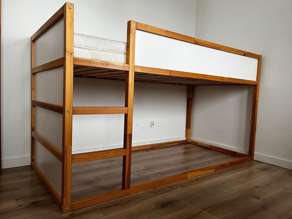 Łóżko dwustronne biały/ sosna z materacem