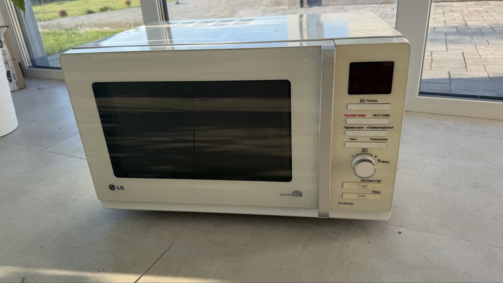 Мікрохвильовка LG WaveDom MC-8087ARC (гриль +