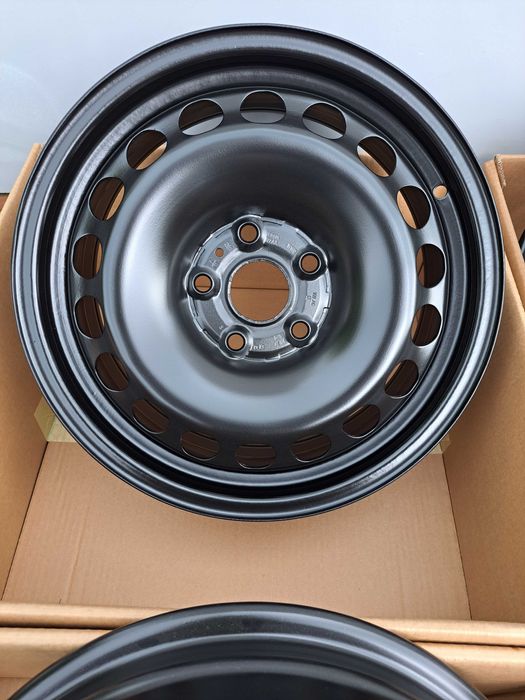Felgi stalowe 16 5x112 VW Golf Seat Leon Skoda Octavia Audi Q3 ET42.