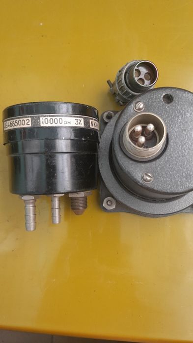 Указатель температуры (ТУЭ4), Указатель давления.