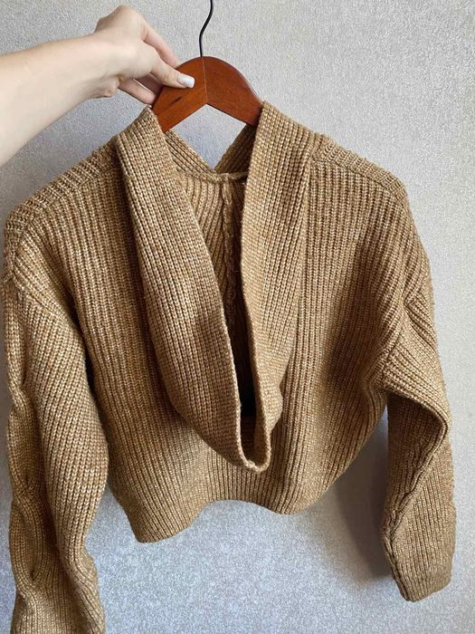 Светр на дівчинку  від Zara.