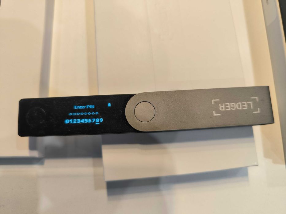 Ledger Nano X – oryginalny portfel kryptowalutowy