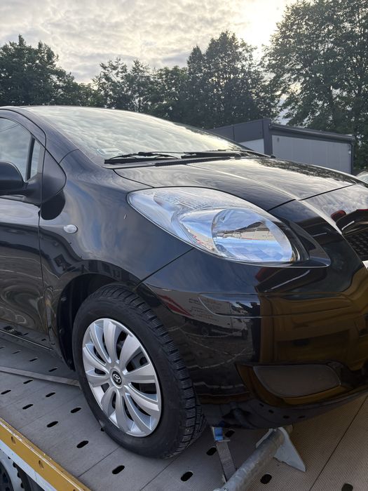Toyota yaris 1.4 d4d klima 5 drzwi salon PL  uszkodzony silnik