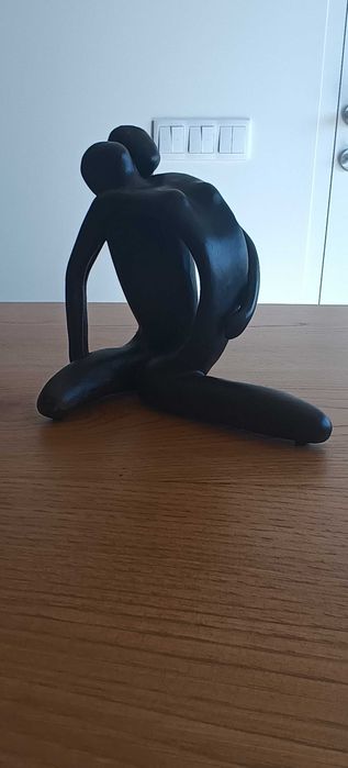 Handcrafted Statue64861910750594122