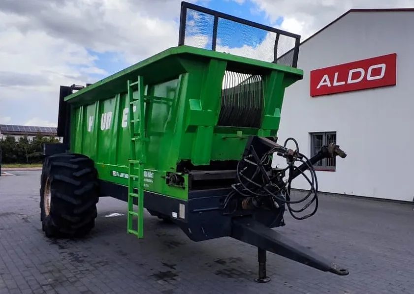 HURET Cyclone 10000  Rozrzutnik obornika Huret Cyclone 10000