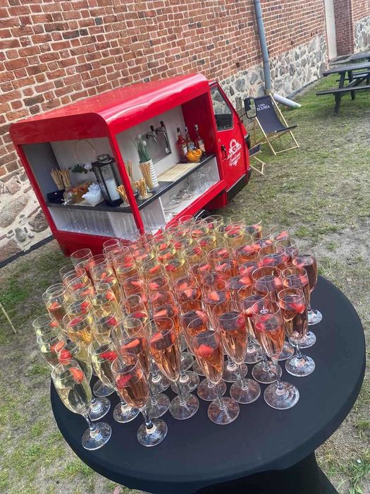 Prosecco Van na wynajem! Barman do wynajęcia. Wino z kranu! Impreza.