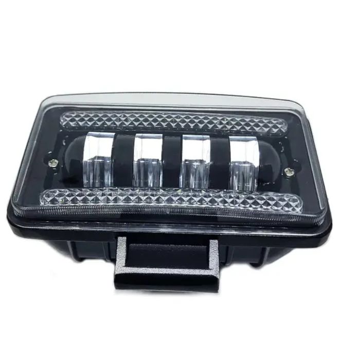 Светодиодная фара с четкой светотеневой границей 60 Вт ДХО Led