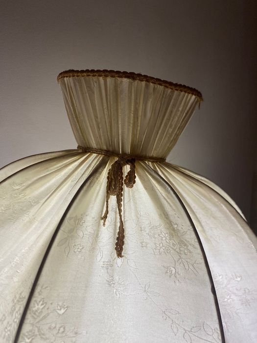 Candeeiro vintage de madeira pau preto