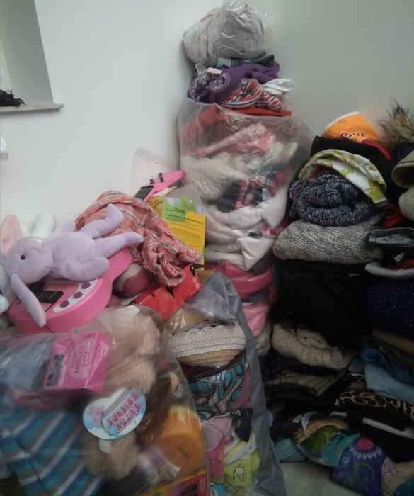 Відаю речі діткам вік 1-13 років хлопчикам і дівчаткам