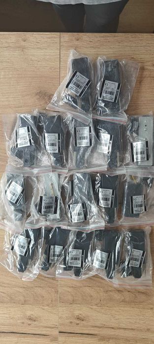 Złączki końcowe do szyny, czarne, X-LINE 16 sztuk