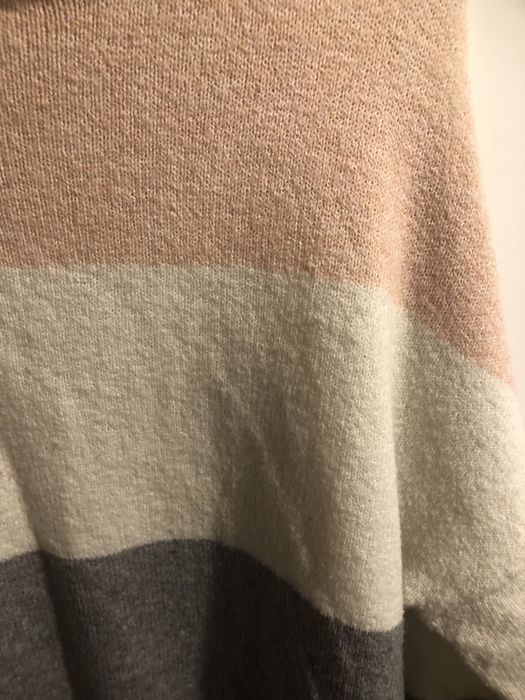 Cienki sweter damski