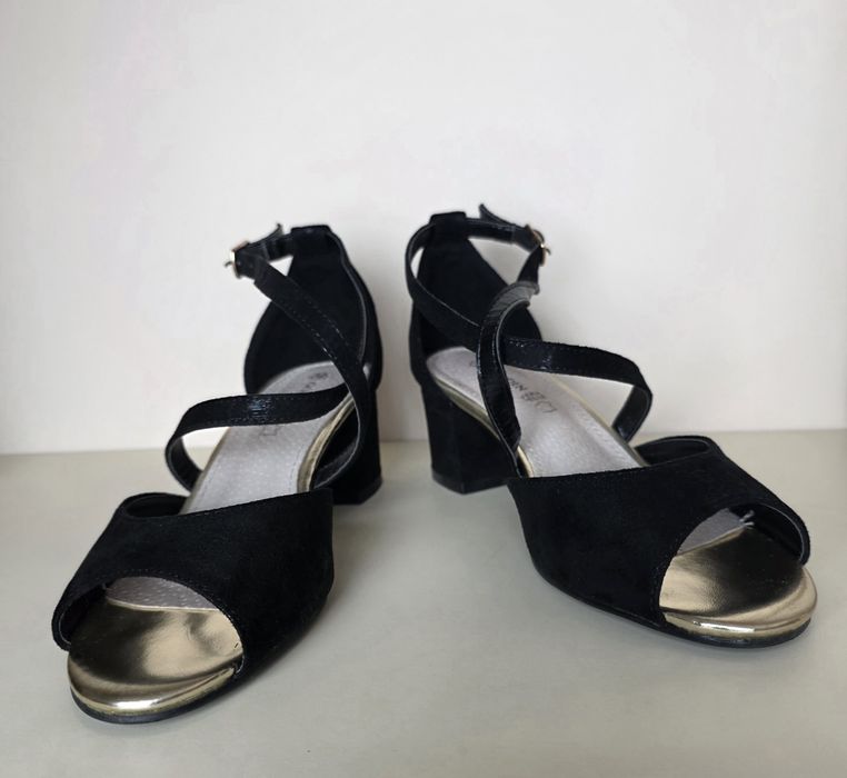 Buty na obcasie 36