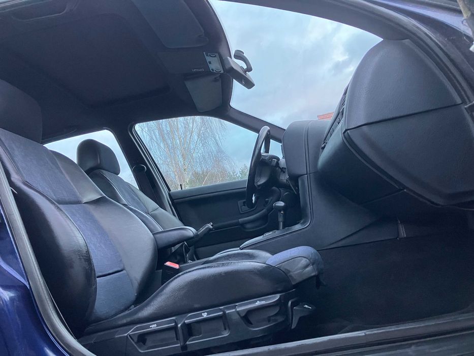 BMW 323i Montreal Fabryczny M-Pakiet Hi-Fi Climatronic Szyberdach