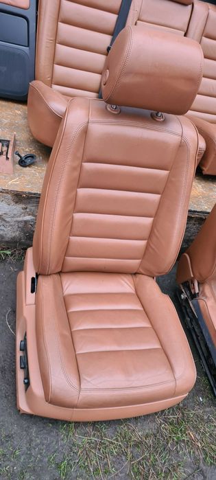 Сидіння + Карти Volkswagen Touareg салон обшивки дверей