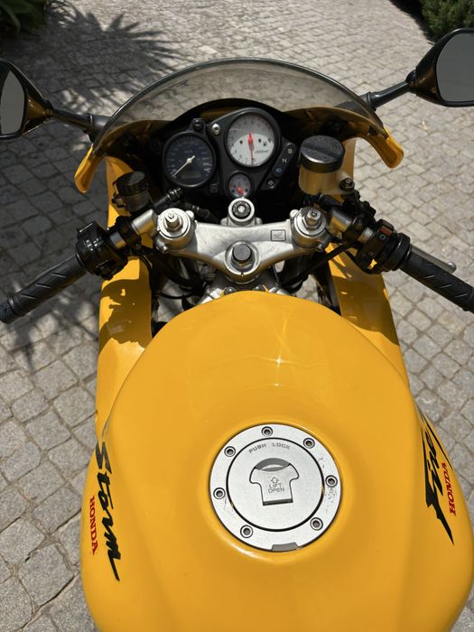 HONDA VTR 1000 FireStorm