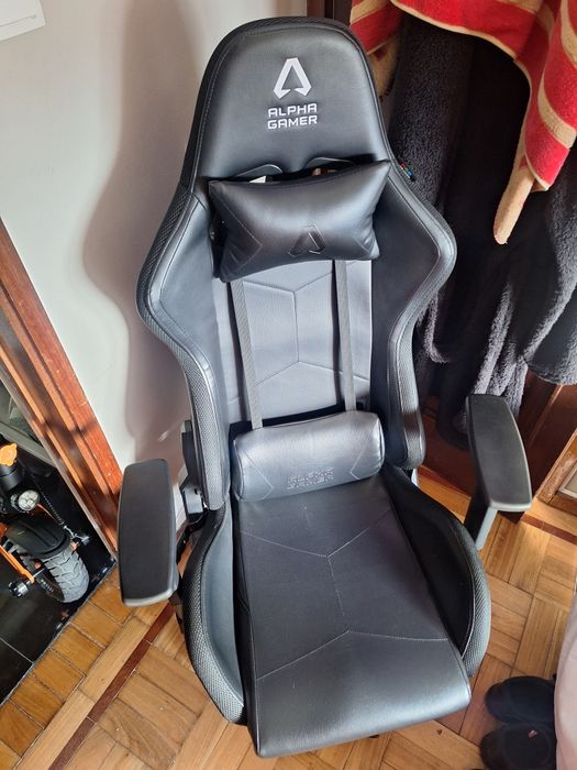 Vendo cadeira alpha gamer como nova