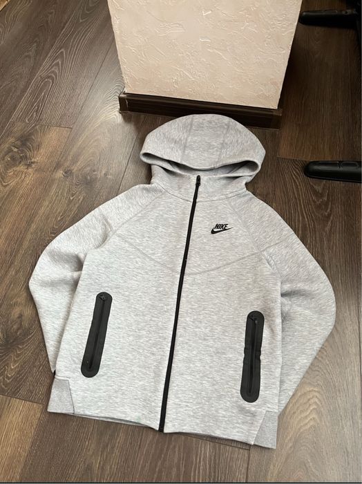 Кофта Nike Tech Fleece. 158-170. XS