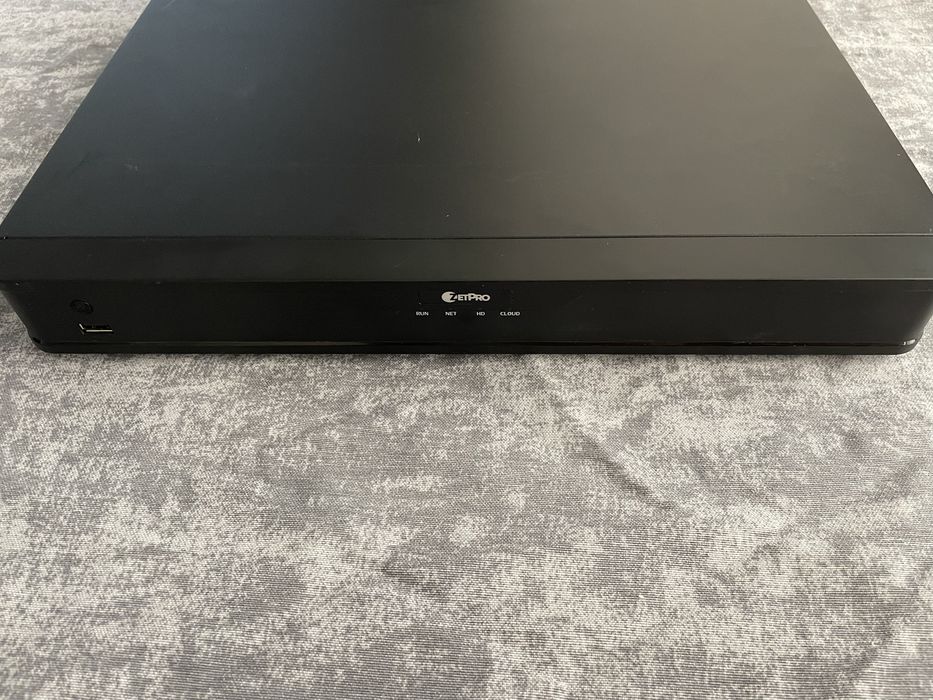 IP відеореєстратор ZetPro ZIP-NVR302-16S