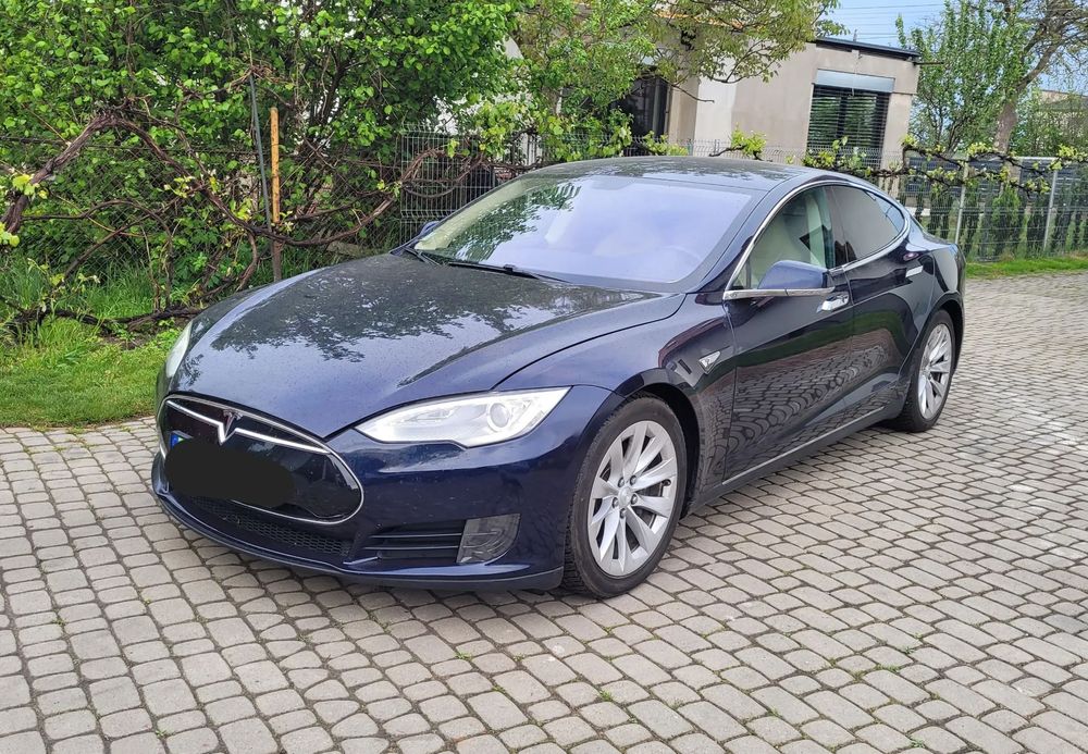 Tesla Model S Tesla  S85  SC01