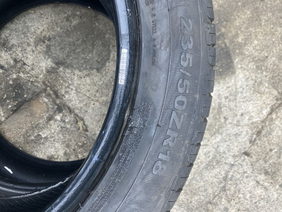 Pneus 235/50 R18
