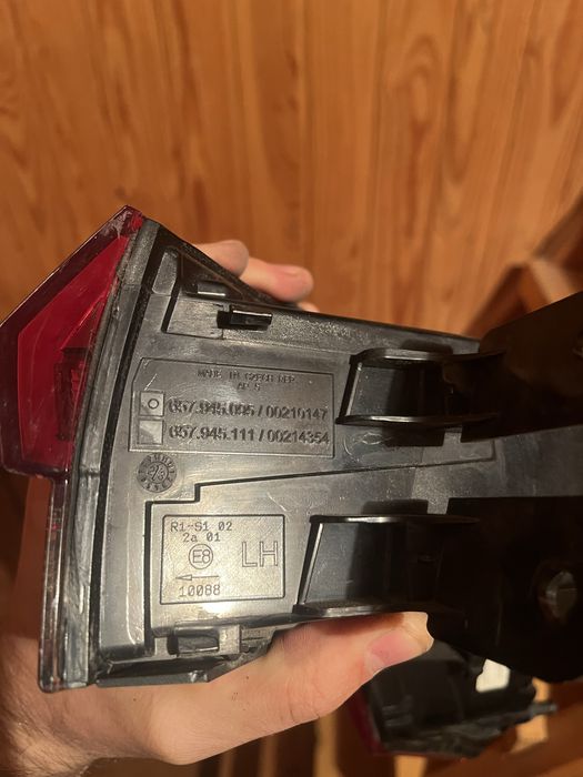 Задня ліва фара ліхтар шкода скала skoda skala