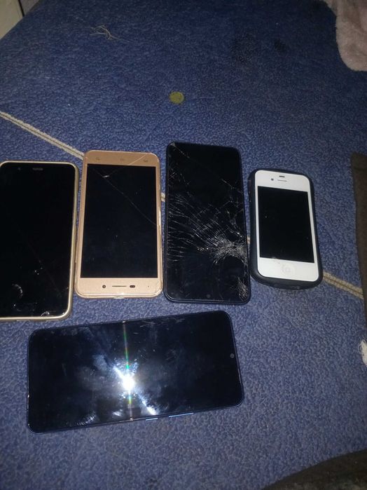 Робочі телефони треба заміна єкранів на запчастини. Срочно