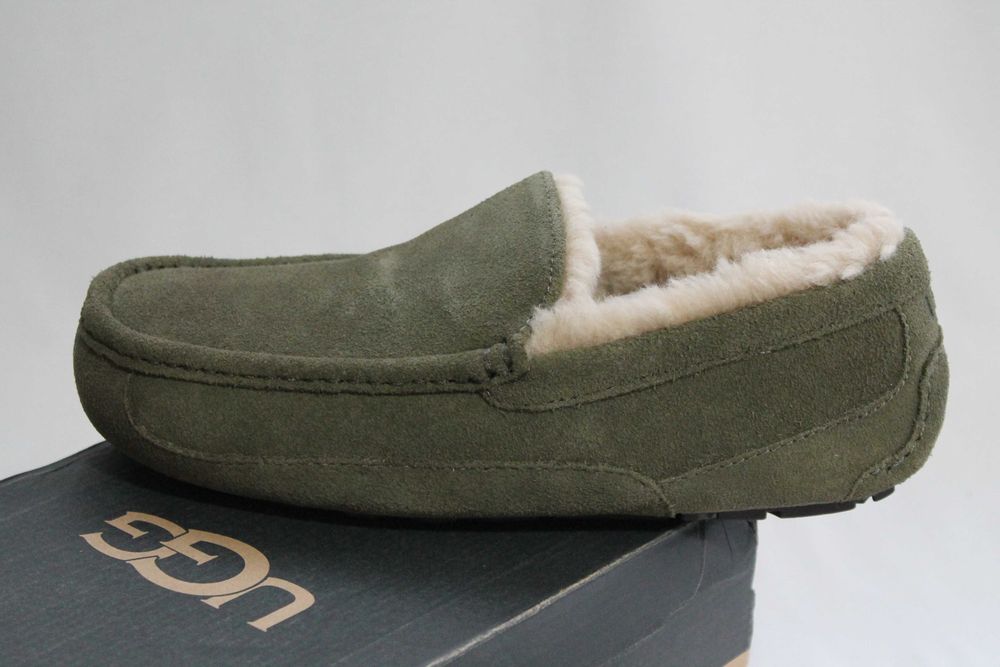 UGG - Шкіряні капці Ascot розмір EU-41-41,5