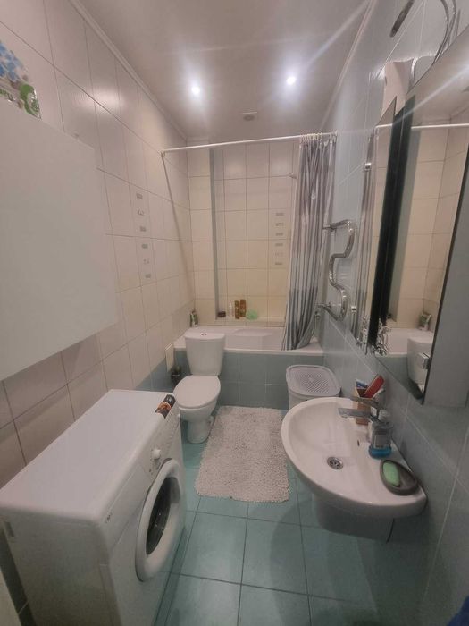 2.5% комісія продам 2 кім кв. вул. Драгоманова 31 в  метро Позняки