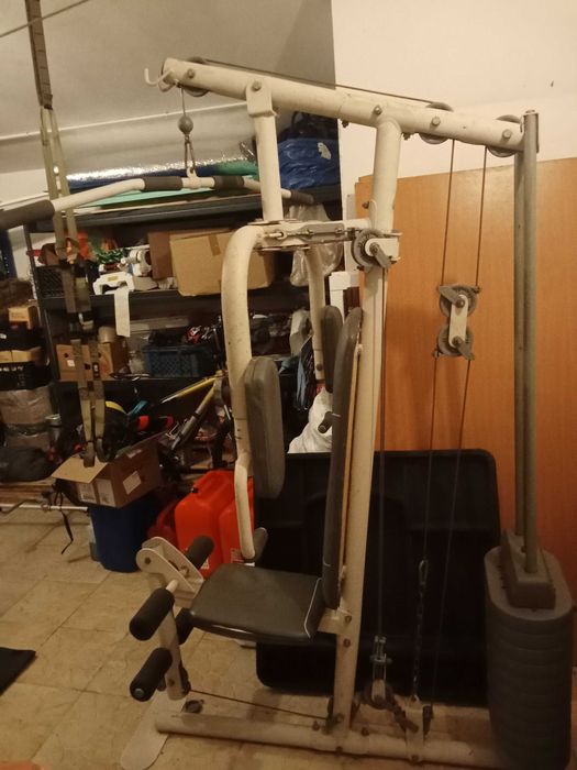 Multi-functional Strength Training Machine446939149664276481