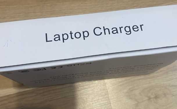 Ładowarka/Zasilacz do laptopów ze zmienną końcówką
