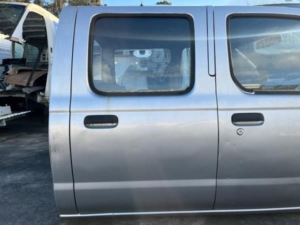Porta trás direita NISSAN Navara Pick Up (D21)