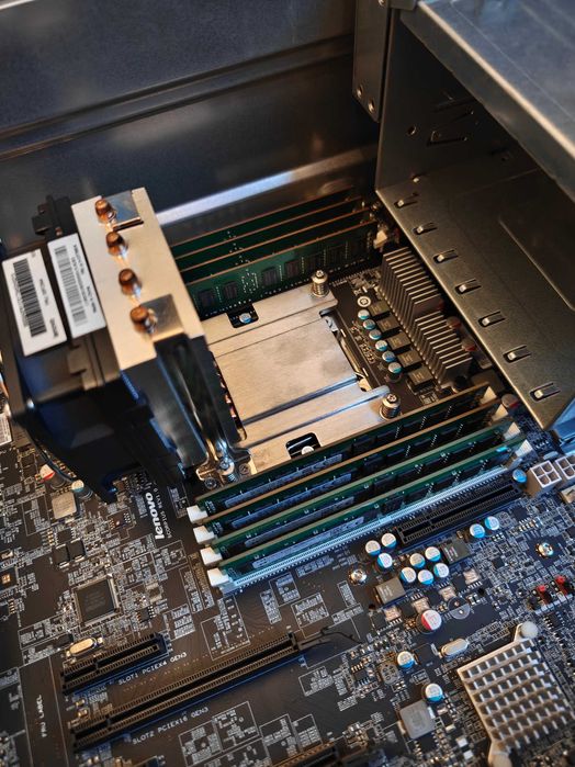 Komputer Lenovo ThinkStation P500 E5-2697v3 14rdzeni AŻ 64GB RAM WYPAS