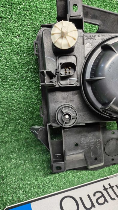 Otica Farol Frente Esquerdo VW Transporter T4 1990 a 2003 Ref. 441-1129L-LD-E NOVO DEPO