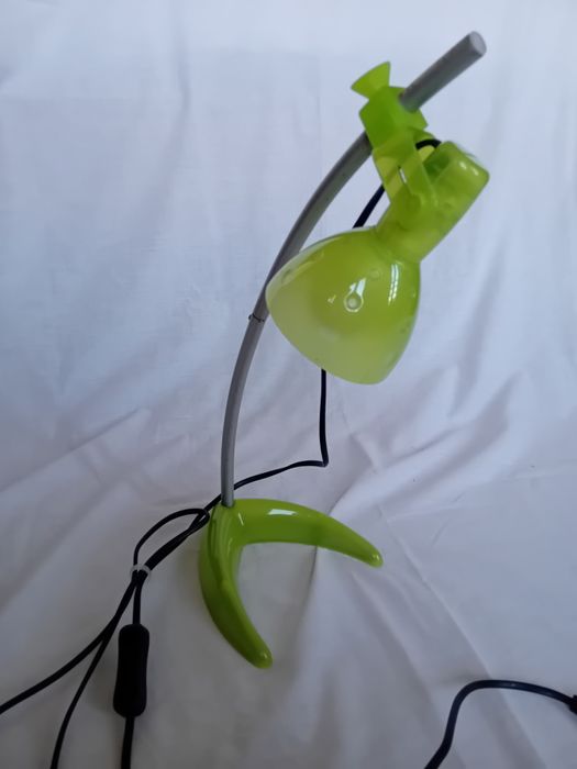 Candeeiro verde com lâmpada do IKEA