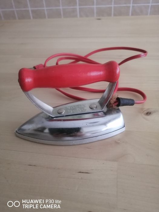 Ferro de engomar miniatura anos 50