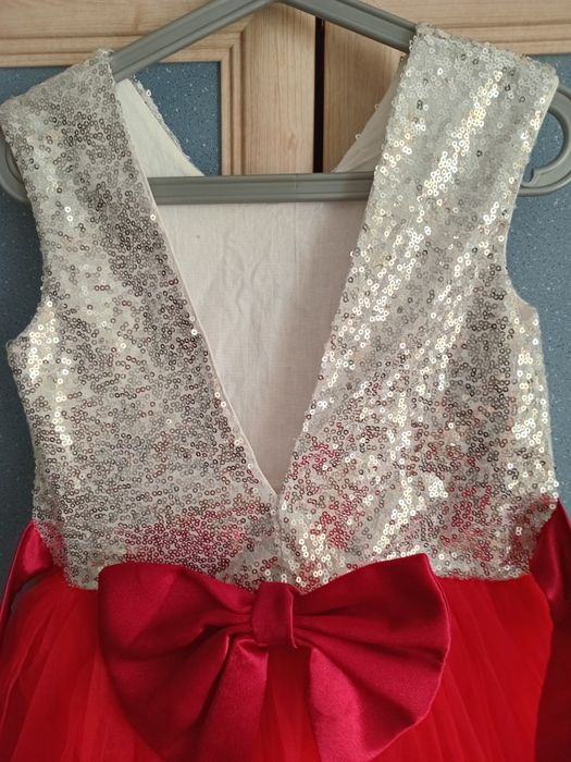 Плаття святкове для дівчинки