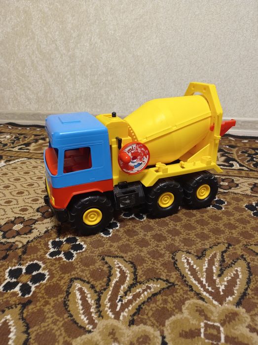 Машинка бетономешалка 40 см