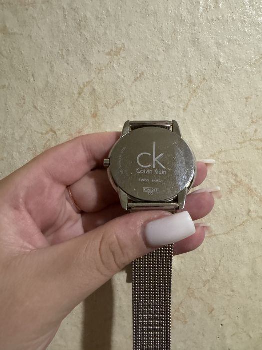 Продам оригинальные часы calvin Klein