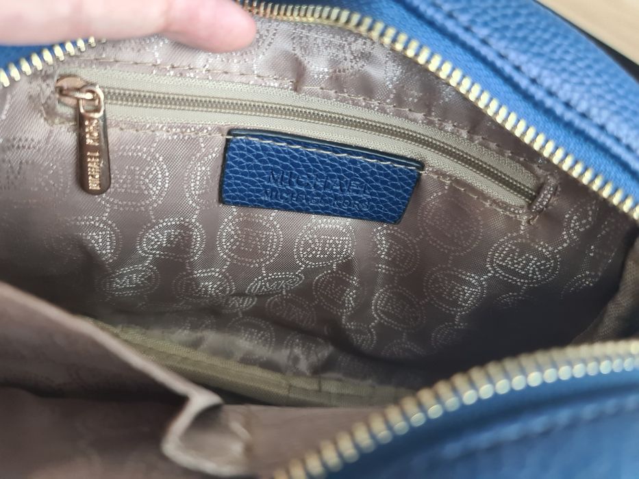 Michael Kors – mała torebka na ramię / crossbody, kobaltowa