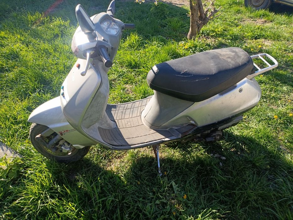 Продам Хонда леад 90кубів.