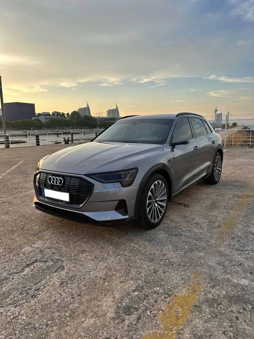 Audi e-tron 55 quattro S line foto 2