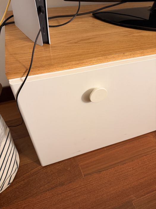 2 moveis Smästad com tampo de carvalho